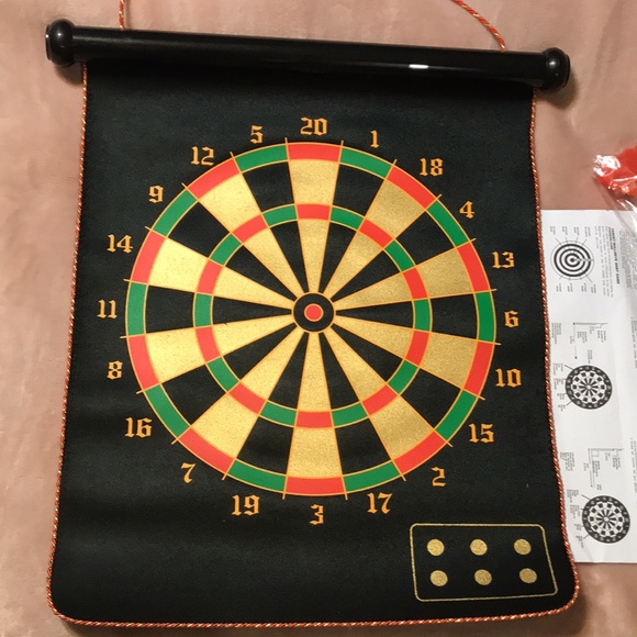 Lanao Magnet Dartboard for Kids & Adults/Double Sided Board Games - Picture 8 of 9